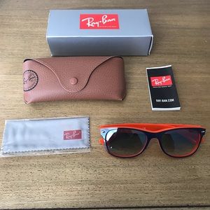 Ray-Ban RB2132 Wayfarer NWT